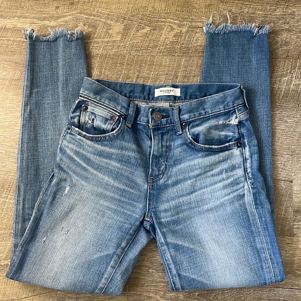 Moussy Vintage Distressed Jeans Size *25* Please Read
